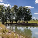 Luxusní Blonde Farm * Slavetin